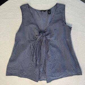 New York & Company Blue Patterned Sleeveless Blouse